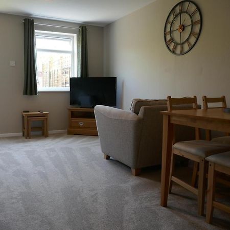 2 Bedroom House Walking Distance To City Centre With Free Parking 요크 외부 사진