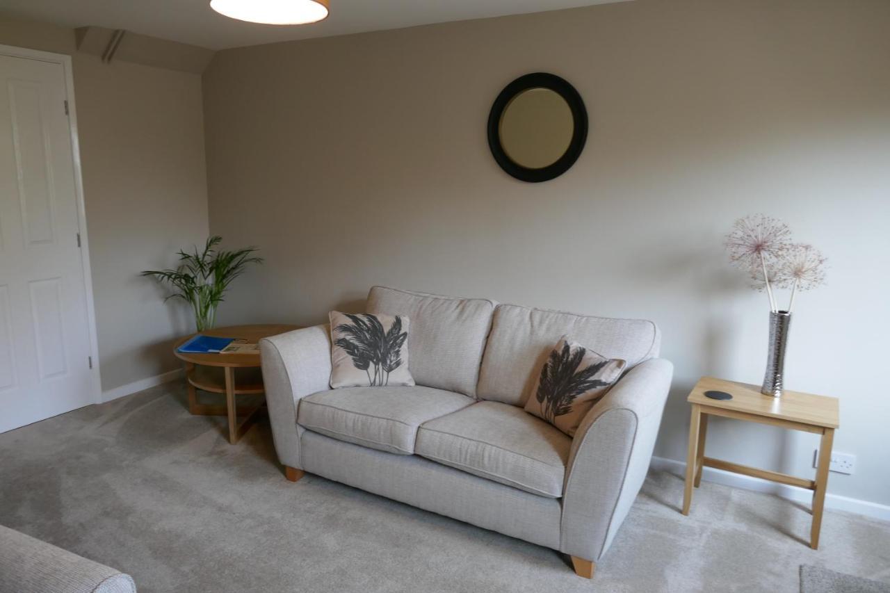 2 Bedroom House Walking Distance To City Centre With Free Parking 요크 외부 사진