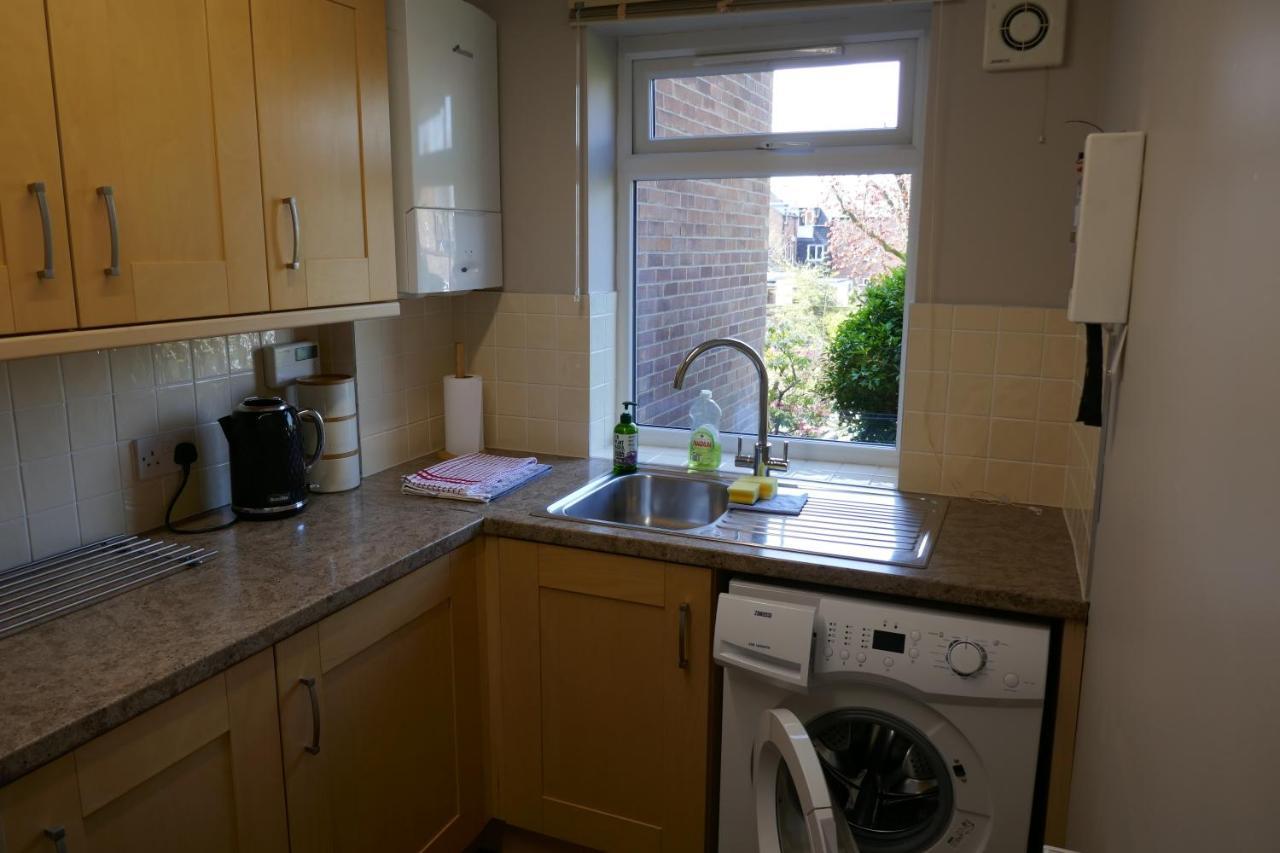 2 Bedroom House Walking Distance To City Centre With Free Parking 요크 외부 사진