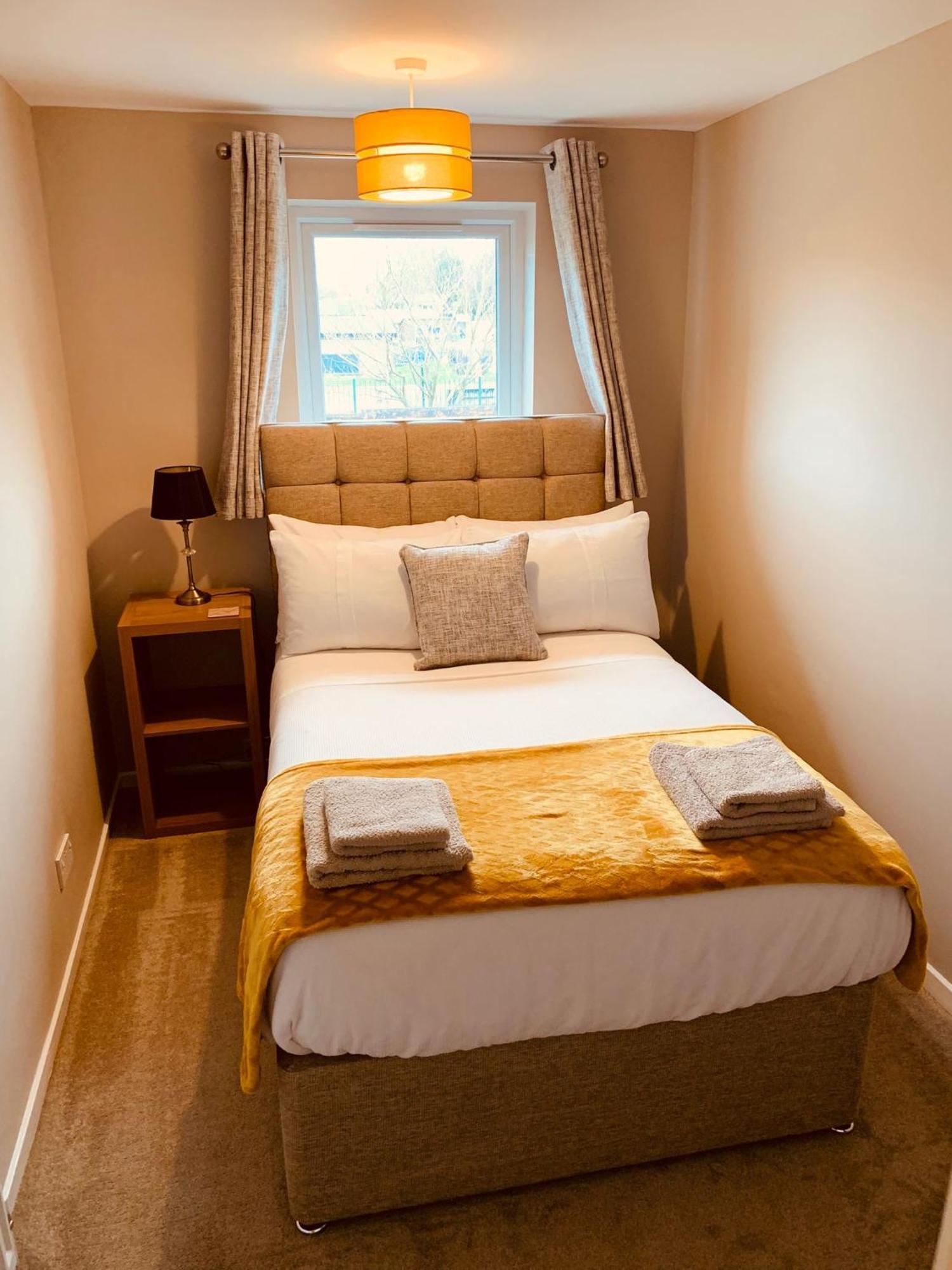 2 Bedroom House Walking Distance To City Centre With Free Parking 요크 외부 사진