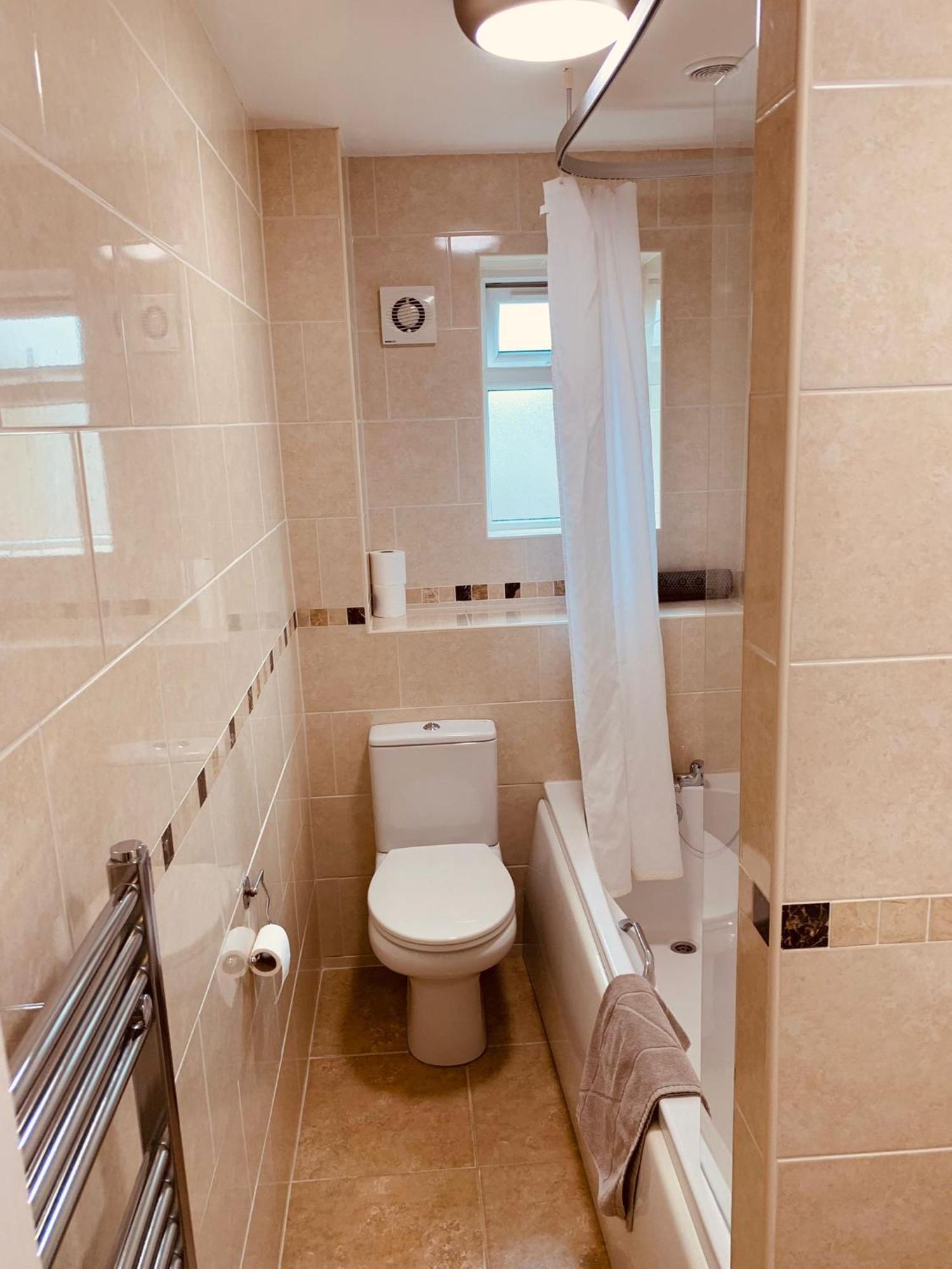 2 Bedroom House Walking Distance To City Centre With Free Parking 요크 외부 사진